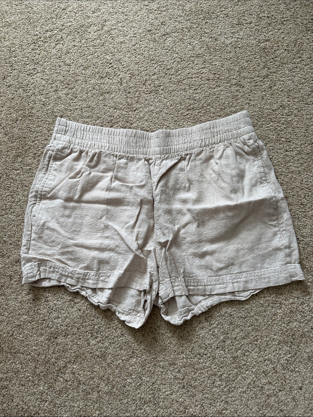 Old Navy High-Waist Linen-Blend Shorts in Light Beige